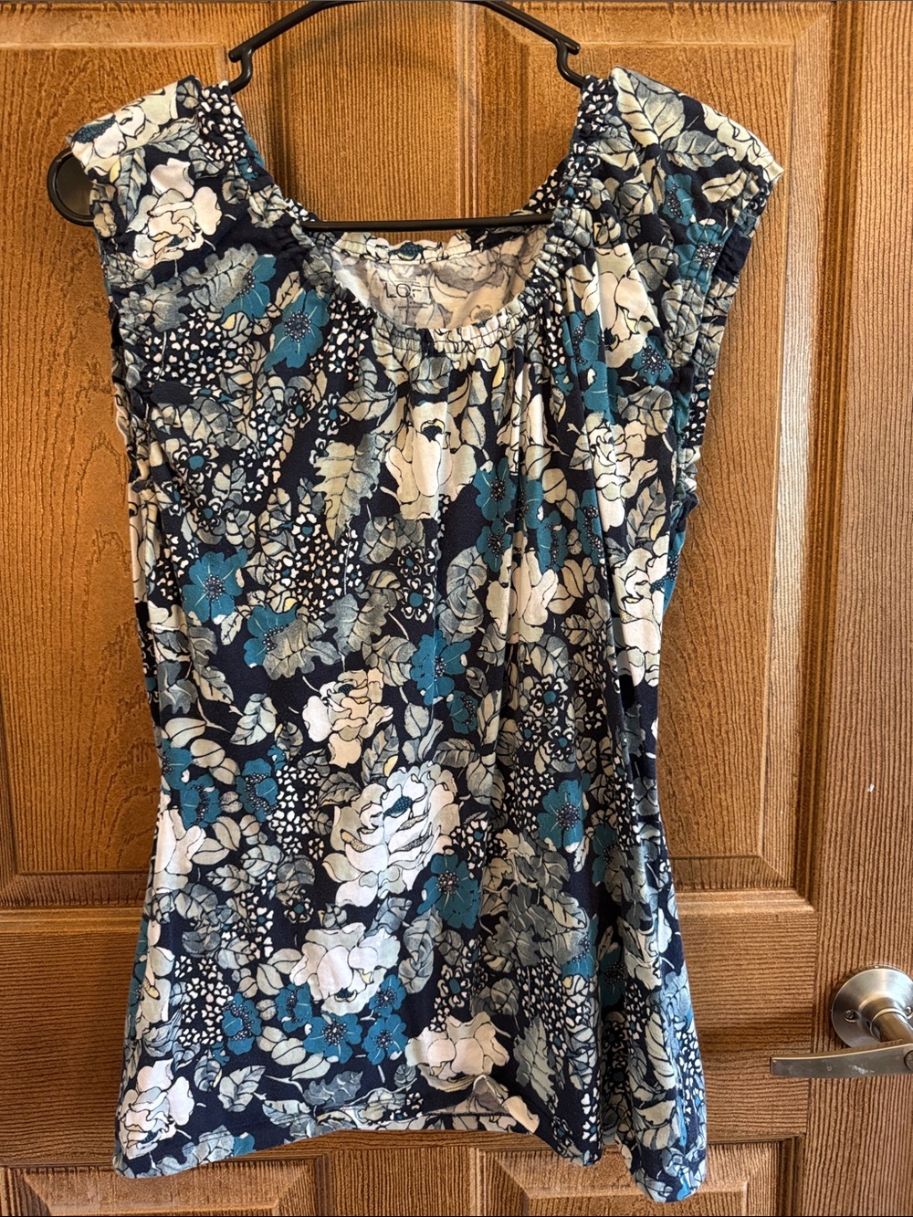Ann Taylor LOFT Floral Cap-Sleeve Women’s Top in Navy, Teal & White